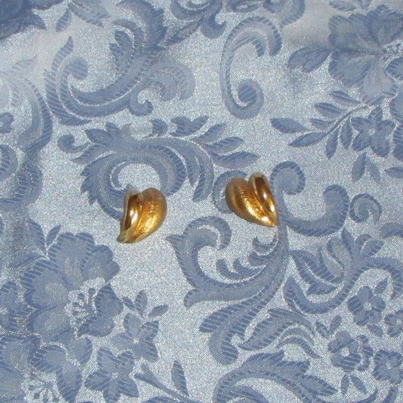 Vintage D'Orlan Clip Earrings Signed Numbered Teardrop Goldtone Jewelry - Picture 3 of 6